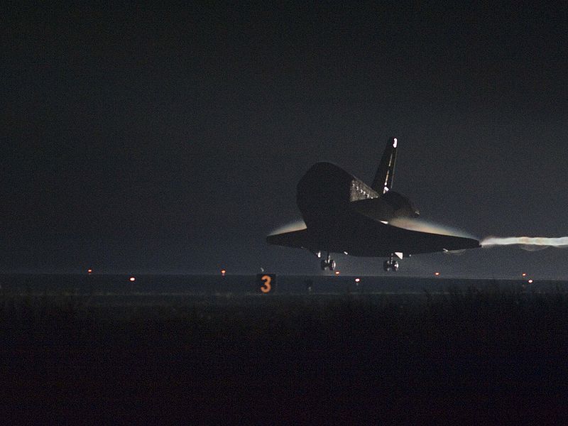 File:Endeavour landing.jpg